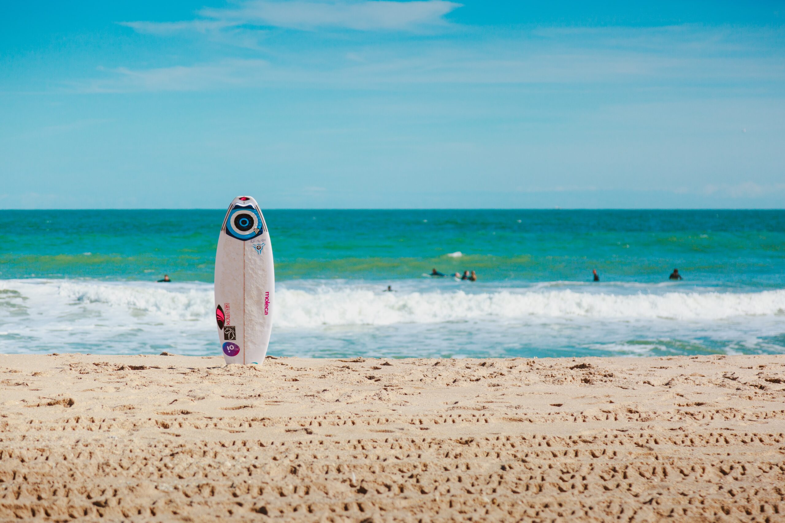 What to expect from surf lessons the first time you try