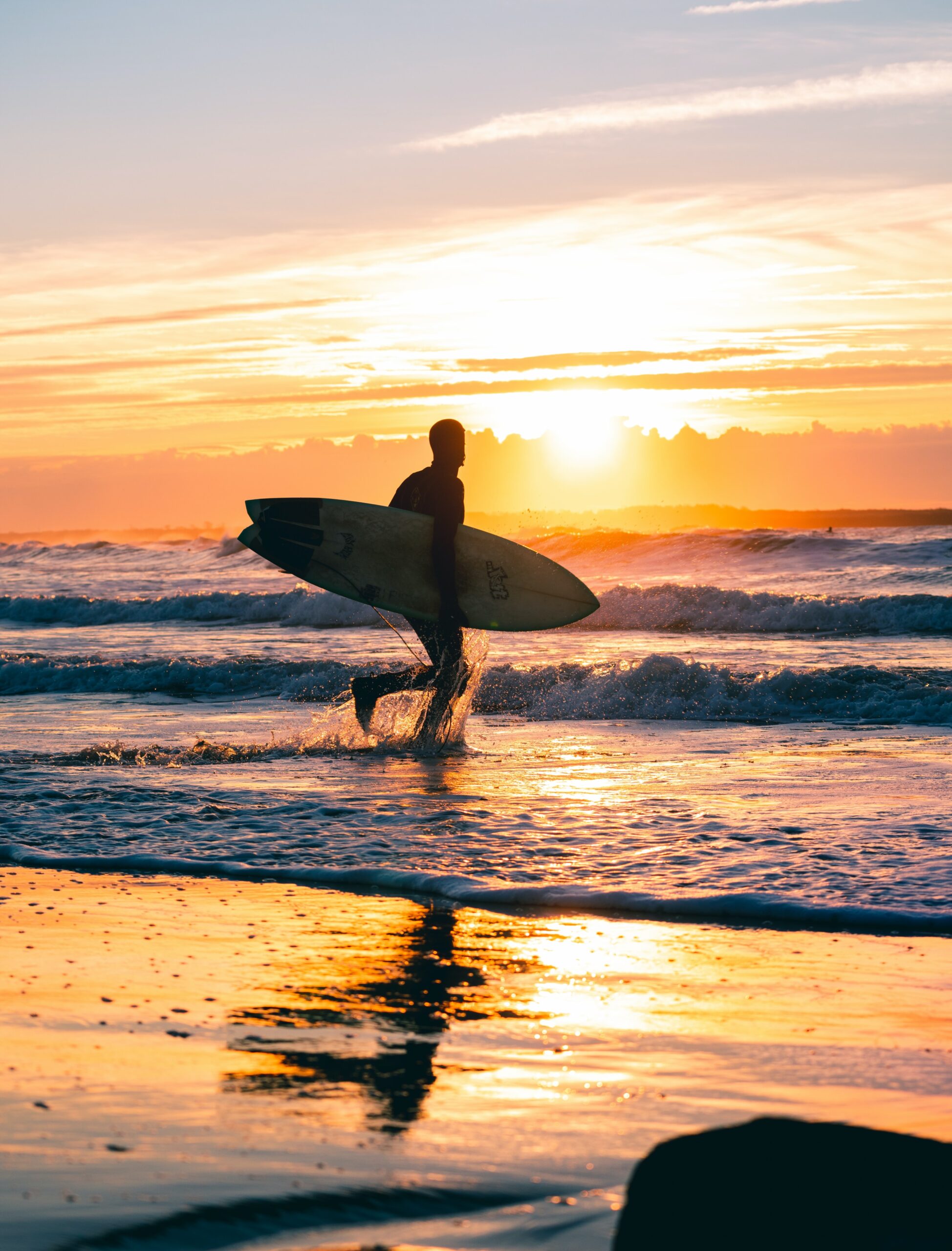 The Benefits of Surfing for Health and Well-being in Lanzarote